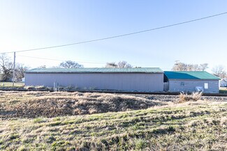 Plus de détails pour 122 E High St, Marshall, MO - Industriel/Logistique à vendre