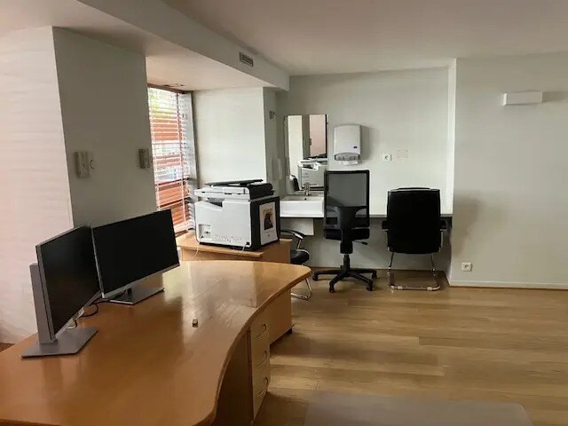 Local commercial dans Lyon à louer - Photo de l’immeuble – Image 3 sur 30