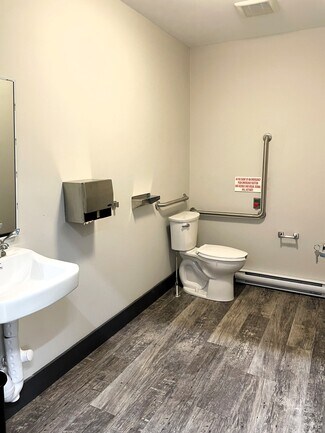 Plus de détails pour 119 Barrack St, Kingston, ON - Bureau/Local commercial à louer