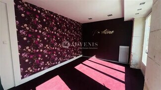 Plus de détails pour Local commercial à louer