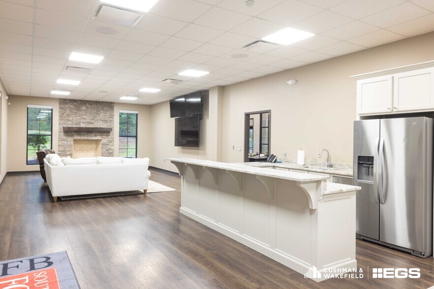865 Speedway Blvd, Lincoln, AL à vendre - Photo intérieure – Image 3 sur 6