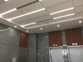 200 Laurier Ave W, Ottawa, ON à louer Hall d’entrée– Image 2 sur 4