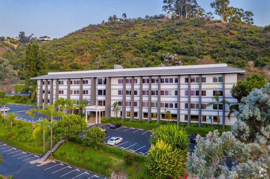 2525 Camino del Rio S, San Diego, CA à louer - Photo de l’immeuble – Image 2 sur 4