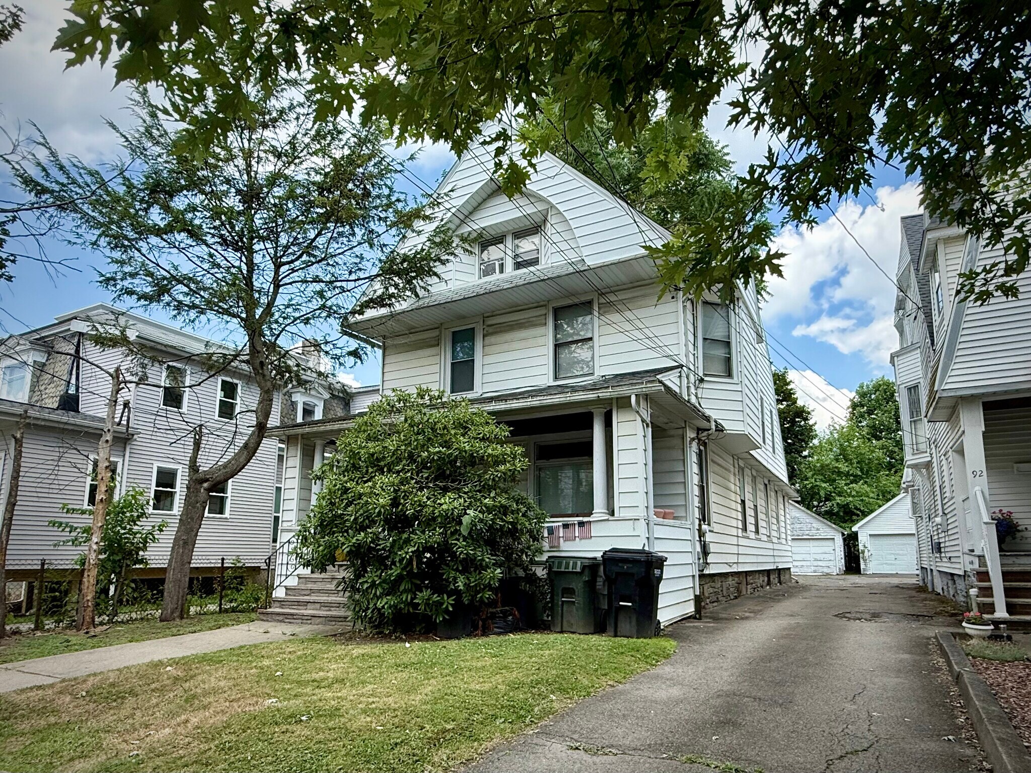 92.5 Walnut St, Binghamton, NY à vendre Photo principale– Image 1 sur 2