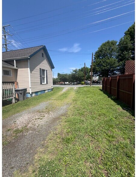 2818 N Davidson St, Charlotte, NC à vendre - Photo de l’immeuble – Image 2 sur 5