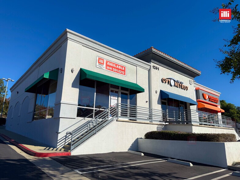 1261 W Foothill Blvd, Upland, CA à louer - Photo de l’immeuble – Image 2 sur 8