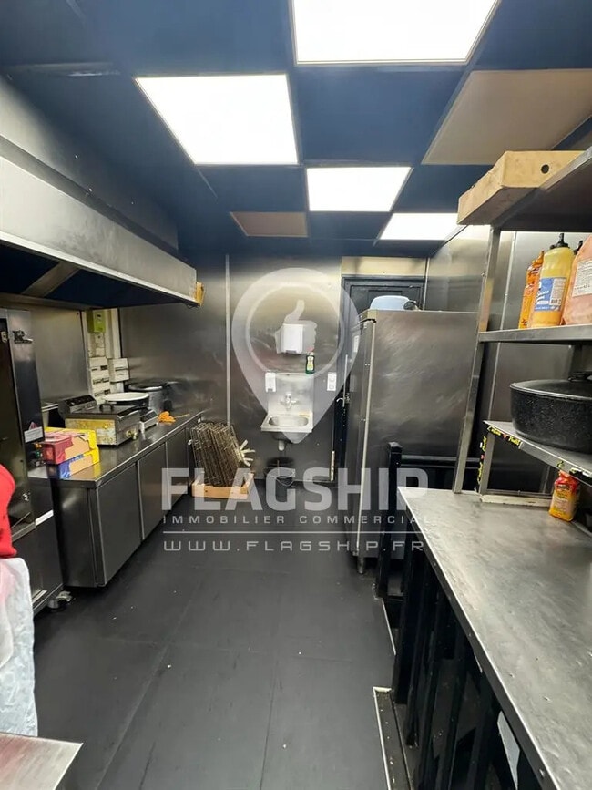 Plus de détails pour Local commercial à louer