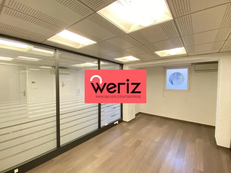Bureau dans Marseille à vendre - Photo de l’immeuble – Image 2 sur 14