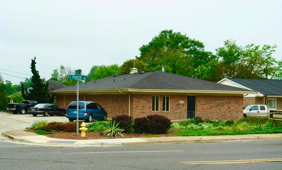 120 E Phifer St, Monroe, NC à louer - Photo de l’immeuble – Image 3 sur 6