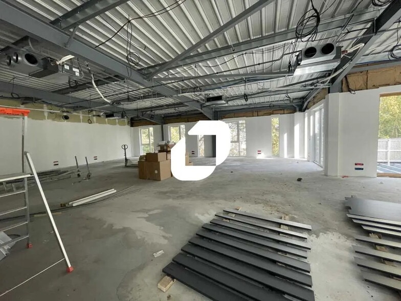 Bureau dans Bruges à louer - Photo de l’immeuble – Image 1 sur 4