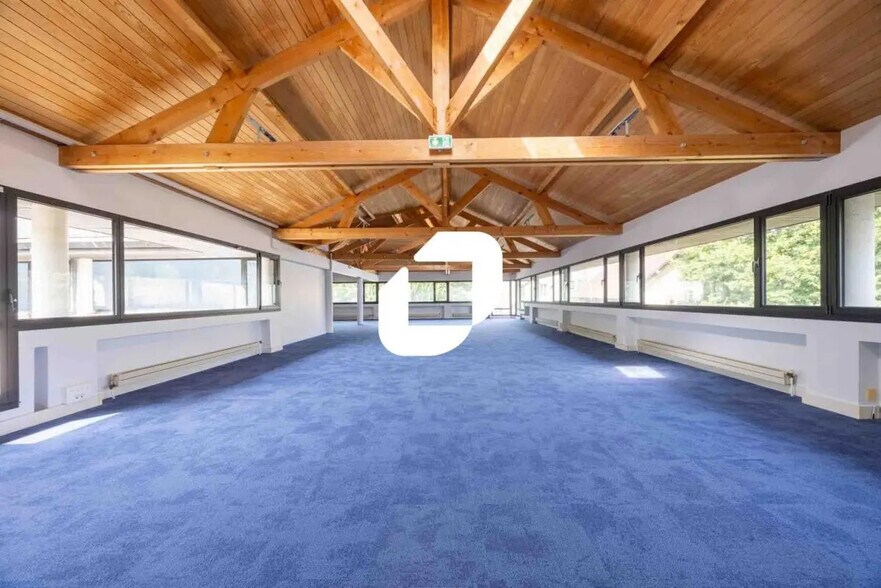 Bureau dans Lagny-sur-Marne à louer - Photo de l’immeuble – Image 1 sur 14