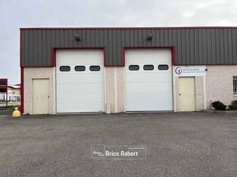 1A Rue Augustin Fresnel, Chassieu à louer - Photo de l’immeuble – Image 3 sur 8