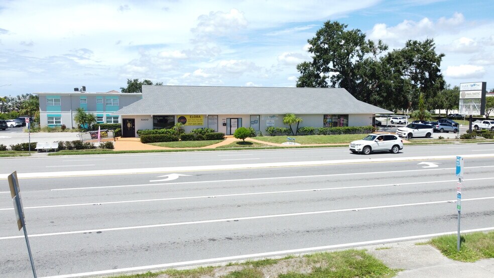 5300-5320 4th St N, Saint Petersburg, FL à vendre - Photo de l’immeuble – Image 2 sur 10