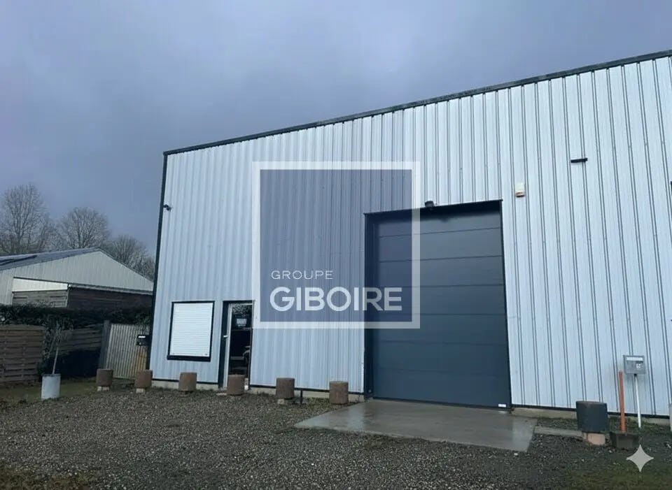 Industriel/Logistique dans Betton à louer Photo de l’immeuble– Image 1 sur 5