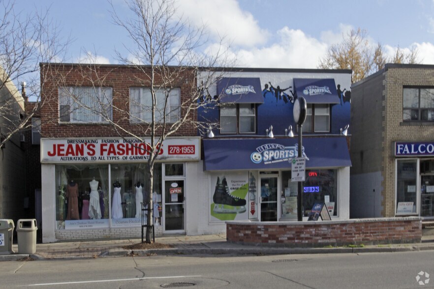 255 Lakeshore Rd E, Mississauga, ON à louer - Photo de l’immeuble – Image 2 sur 2