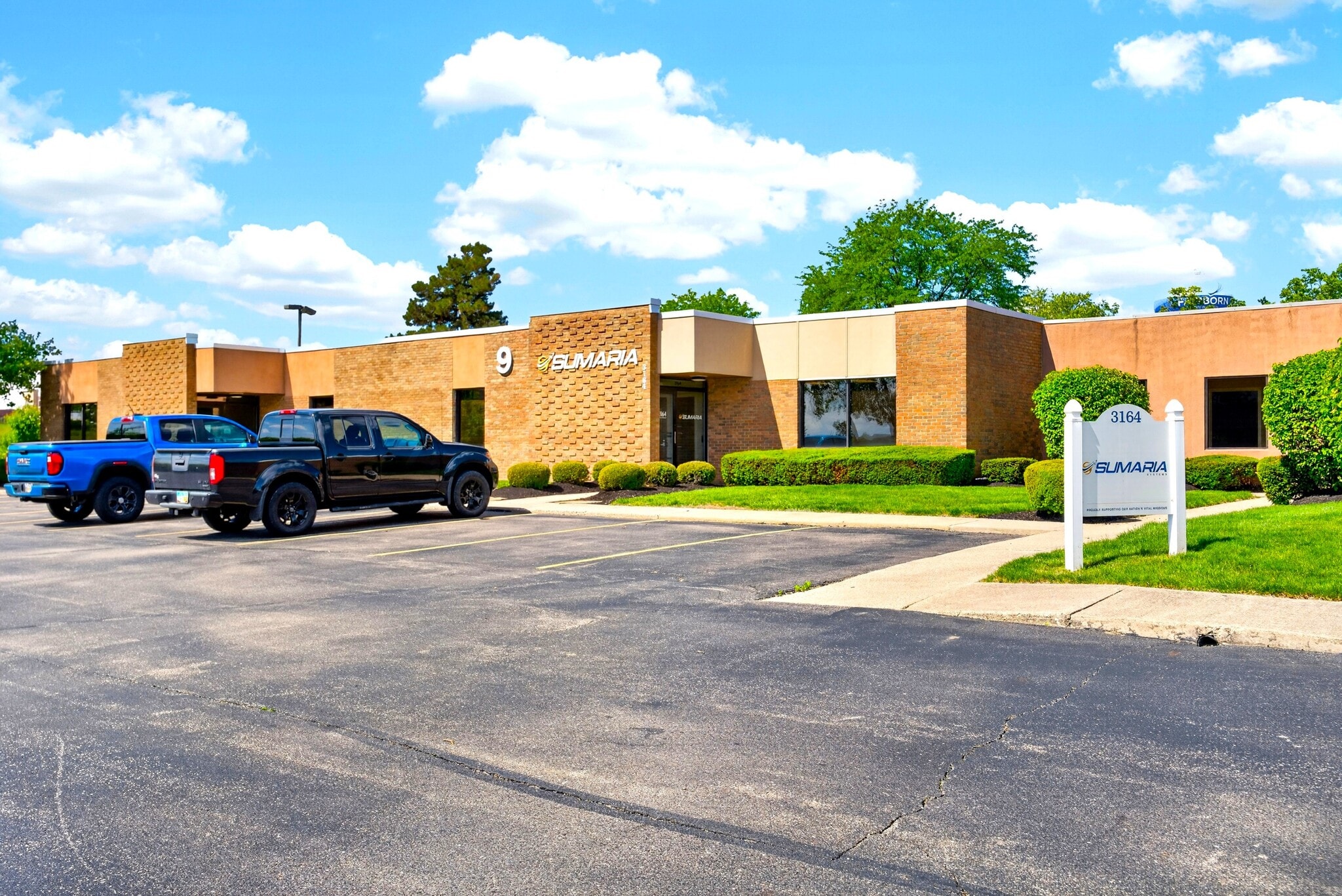3160-3162 Presidential Dr, Fairborn, OH à louer Photo de l’immeuble– Image 1 sur 8