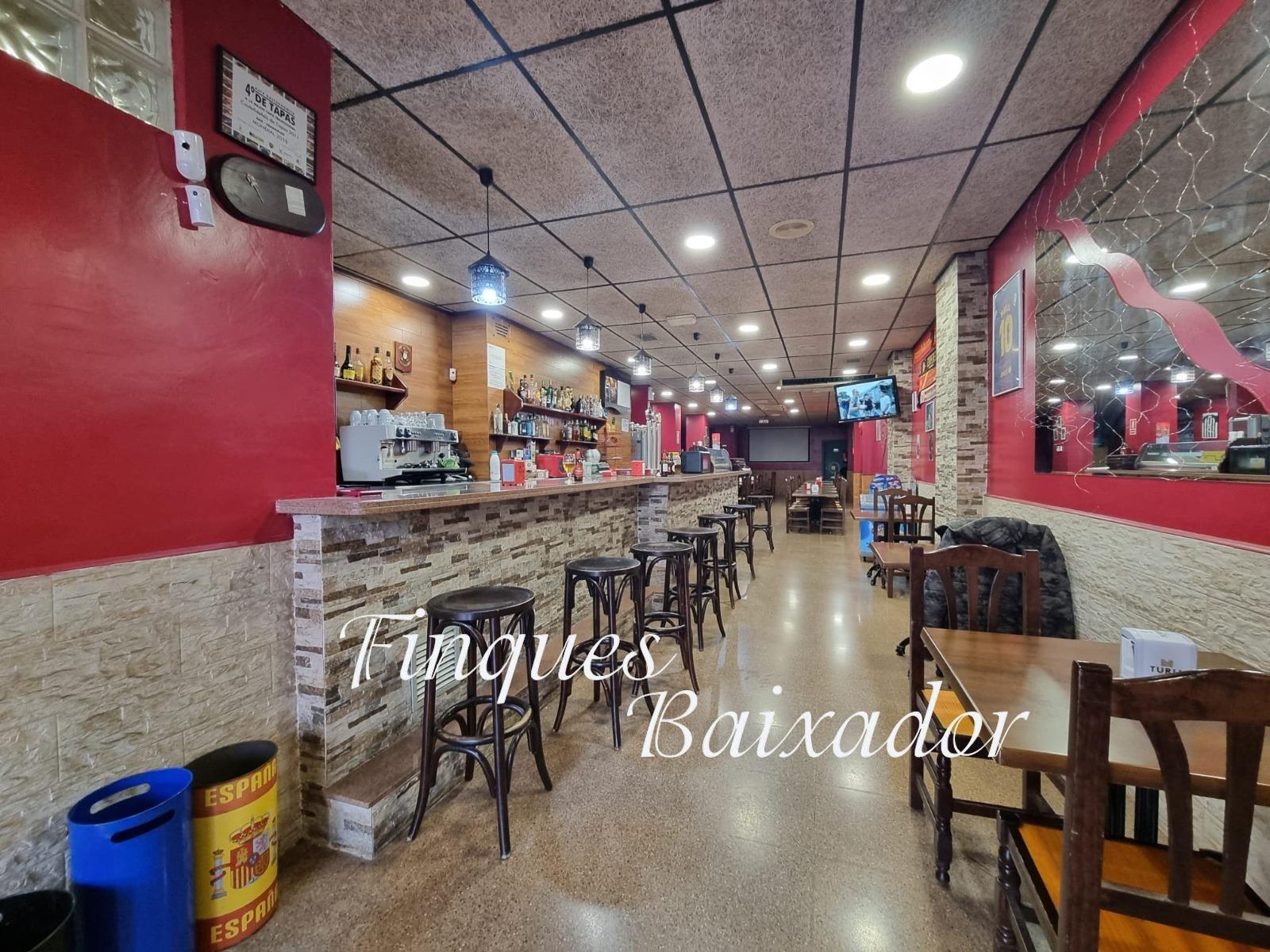 Local commercial dans Castelldefels, Barcelona à louer Photo intérieure– Image 1 sur 14