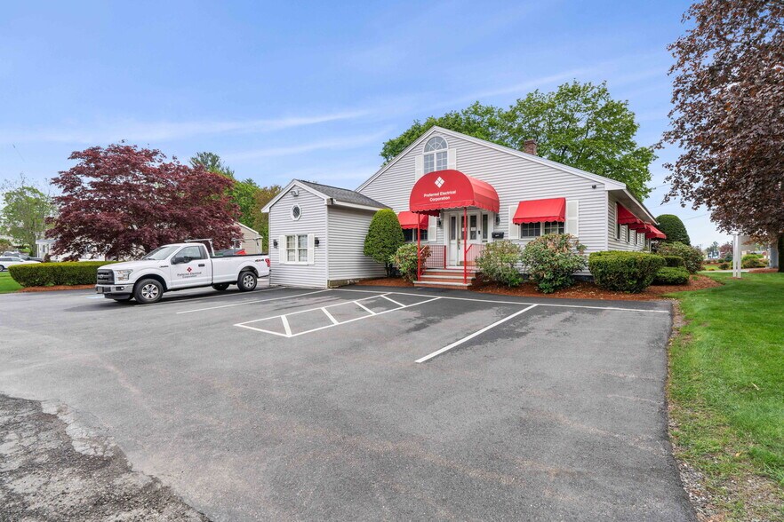 1764 Main St, Tewksbury, MA à louer - Photo de l’immeuble – Image 2 sur 15