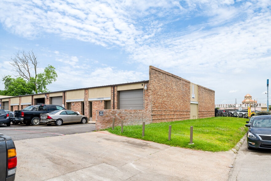 7000 Baneway Dr, Houston, TX à louer - Photo de l’immeuble – Image 2 sur 5