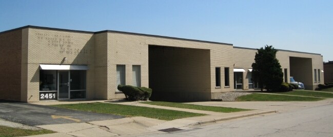2451-2457 American Ln, Elk Grove Village, IL à louer Photo principale– Image 1 sur 7