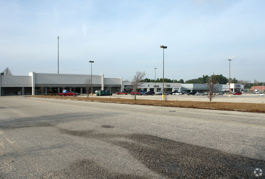 56 Whites Crossing Ln, Whiteville, NC à louer - Photo de l’immeuble – Image 2 sur 4