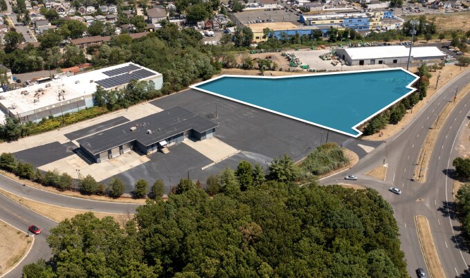 440 Florida Grove Rd, Perth Amboy, NJ à louer Photo principale– Image 1 sur 3