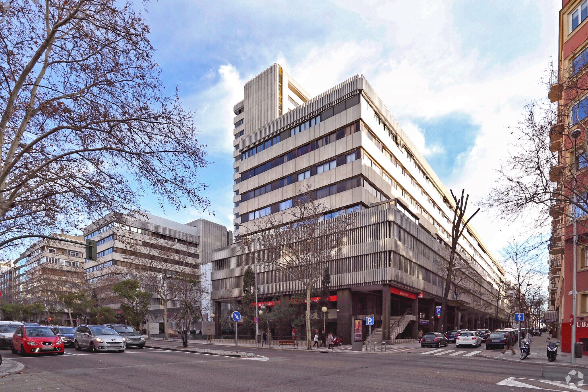 Bureau dans Madrid, Madrid à louer Photo de l’immeuble– Image 1 sur 2