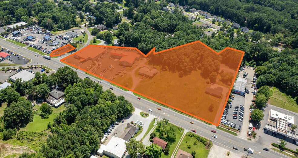 US-70 Land & Automotive Buildings portefeuille de 4 biens à vendre sur LoopNet.fr - Aérien – Image 2 sur 41
