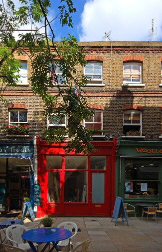 Plus de détails pour 12 Lambs Conduit Passage, Londres - Local commercial à louer