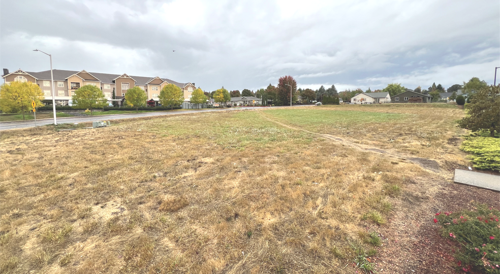 190 W Ellendale Ave, Dallas, OR à vendre - Photo principale – Image 1 sur 3