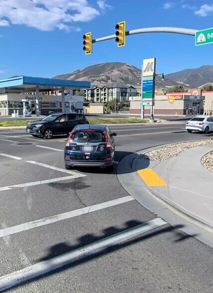 8415 W Magna Main St, Magna, UT à louer - Photo de l’immeuble – Image 3 sur 9