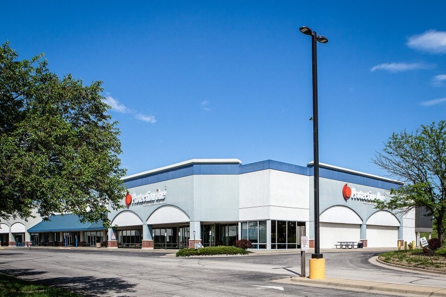 1025 N 3rd St, Lawrence, KS à louer - Photo principale – Image 1 sur 15