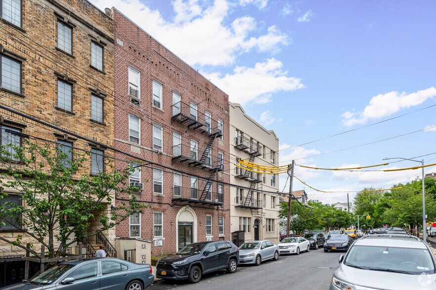 1620 E 12th St, Brooklyn, NY à vendre - Photo de l’immeuble – Image 3 sur 5