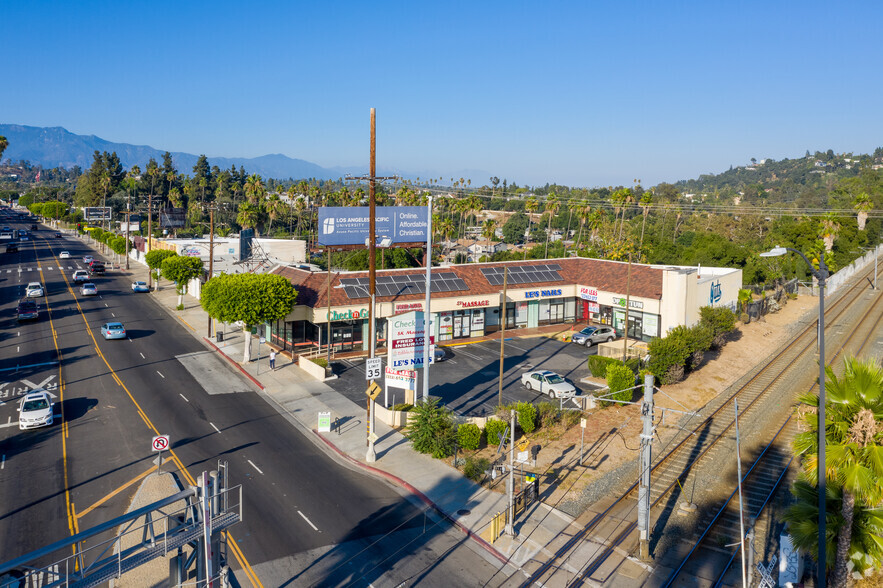 6100 N Figueroa St, Los Angeles, CA à louer - Photo de l’immeuble – Image 3 sur 4