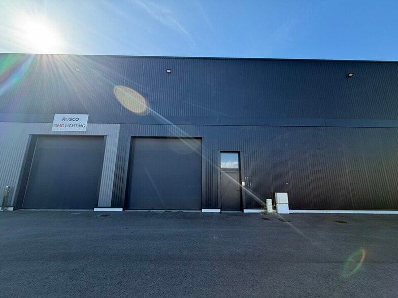 53 Avenue Carnot, Neuville-sur-Saône à louer - Photo de l’immeuble – Image 3 sur 29