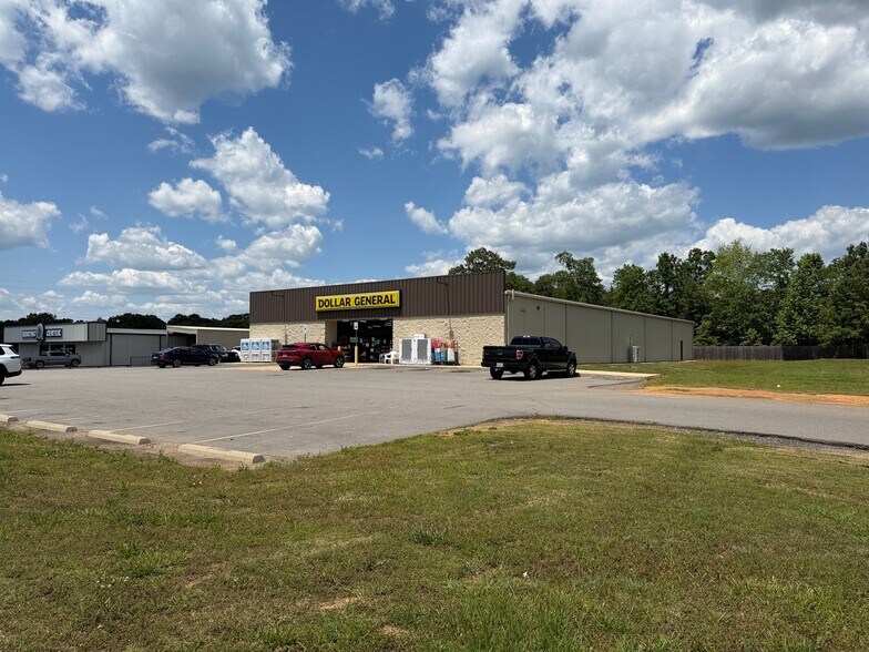 7985 Edgemont Rd, Greers Ferry, AR à vendre - Photo de l’immeuble – Image 2 sur 3