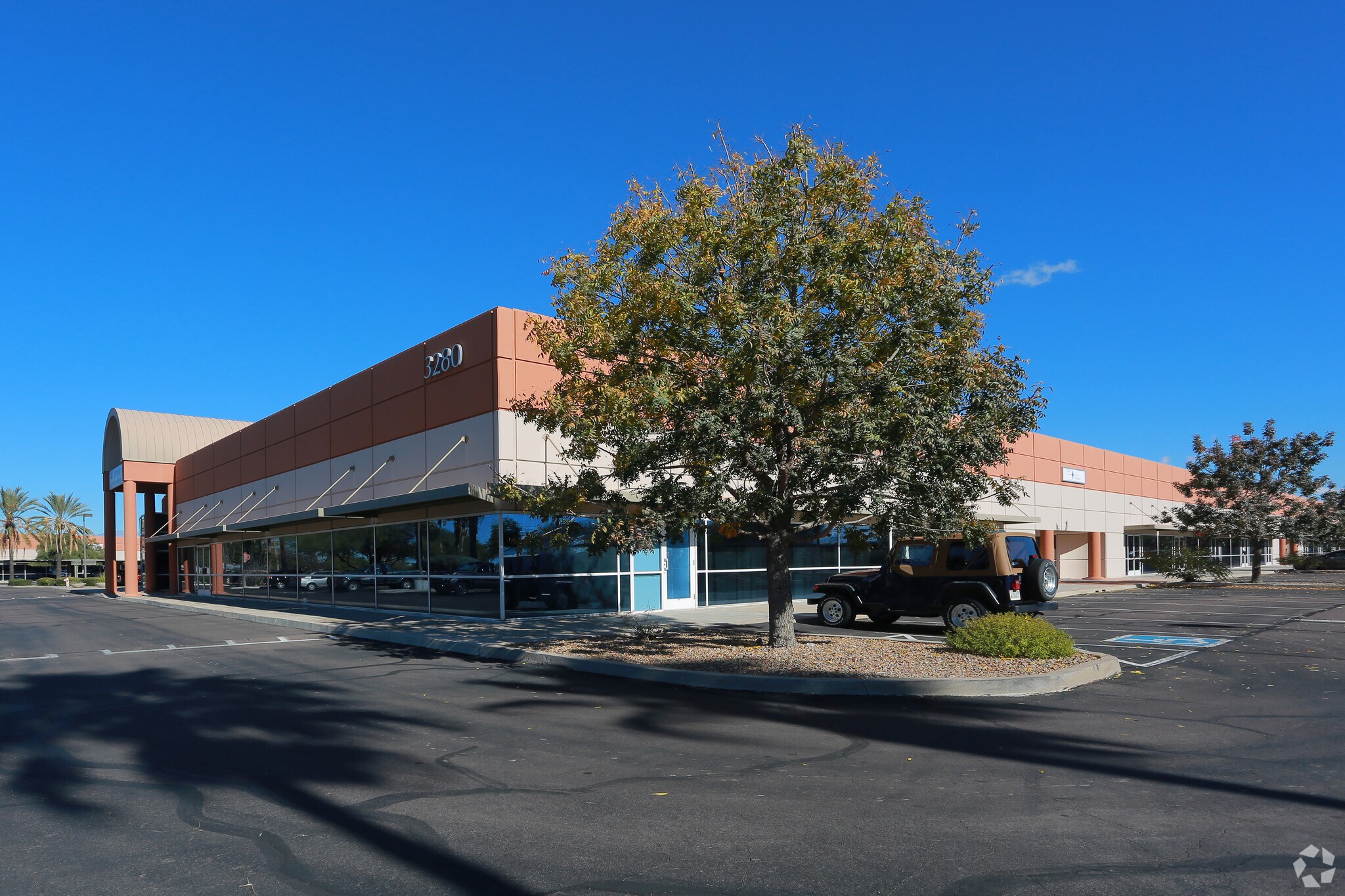 3280 E Hemisphere Loop, Tucson, AZ à louer Photo principale– Image 1 sur 7