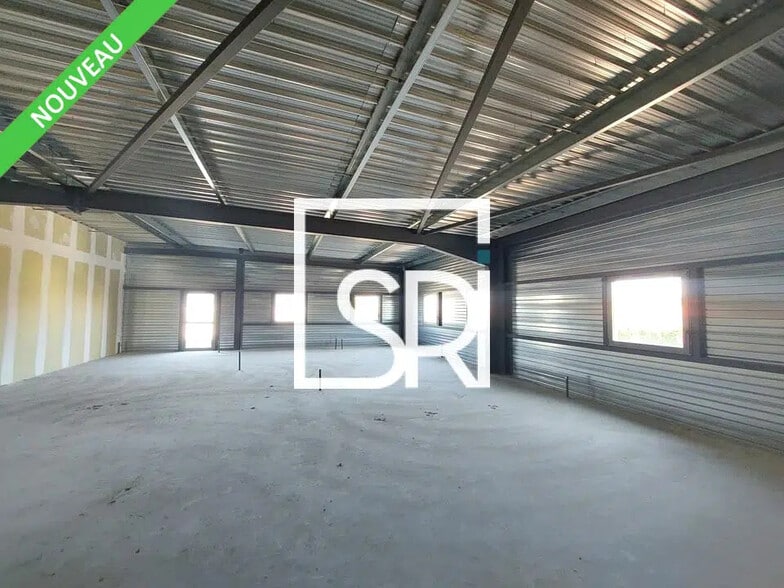 Bureau dans Pont-du-Château à louer - Photo de l’immeuble – Image 3 sur 11