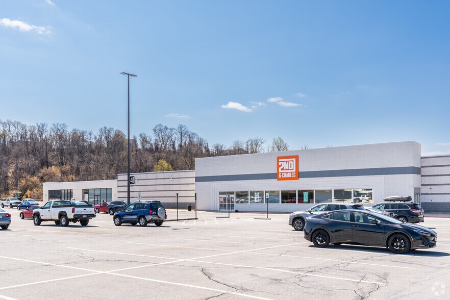 460 Mall Rd, Harrisburg, PA à vendre - Photo de l’immeuble – Image 3 sur 6