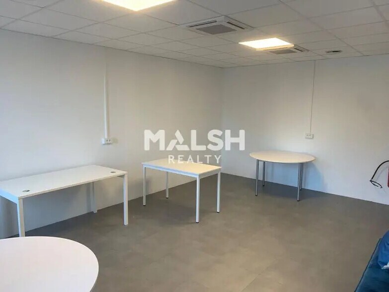 Bureau dans Rillieux-la-Pape à louer - Photo de l’immeuble – Image 3 sur 8