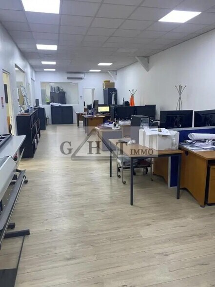 Bureau dans Alfortville à louer - Photo de l’immeuble – Image 3 sur 4