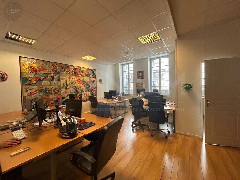 Bureau dans Lyon à louer - Photo de l’immeuble – Image 2 sur 4