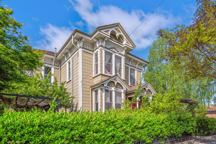 1645 Main St, Napa, CA à vendre - Photo de l’immeuble – Image 3 sur 45