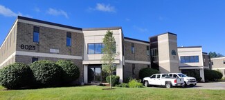 Plus de détails pour 8025 S Willow St, Manchester, NH - Local d'activités à louer