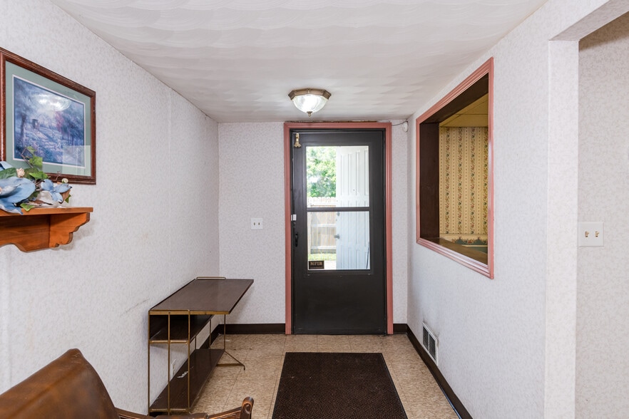 2409 Valley St, Dayton, OH à vendre - Photo de l’immeuble – Image 3 sur 23