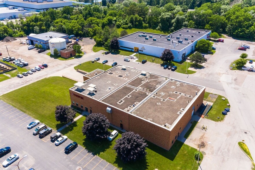1999 Mount Read Blvd, Rochester, NY à louer - Aérien – Image 2 sur 38