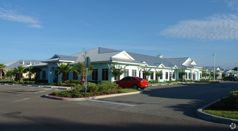 4645 Clyde Morris Blvd, Port Orange, FL à louer - Photo principale – Image 1 sur 57
