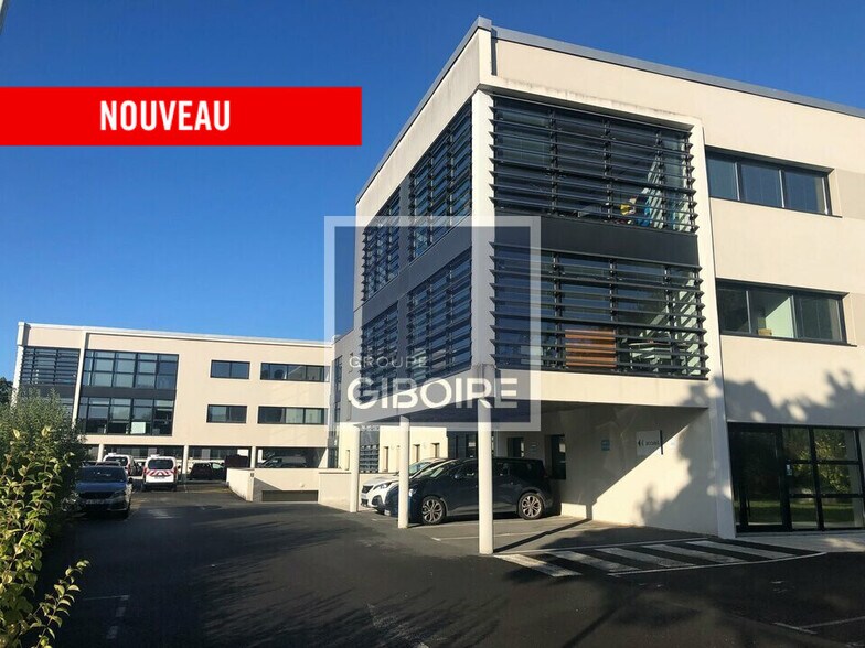 Bureau dans Saint-Grégoire à vendre - Photo de l’immeuble – Image 2 sur 16