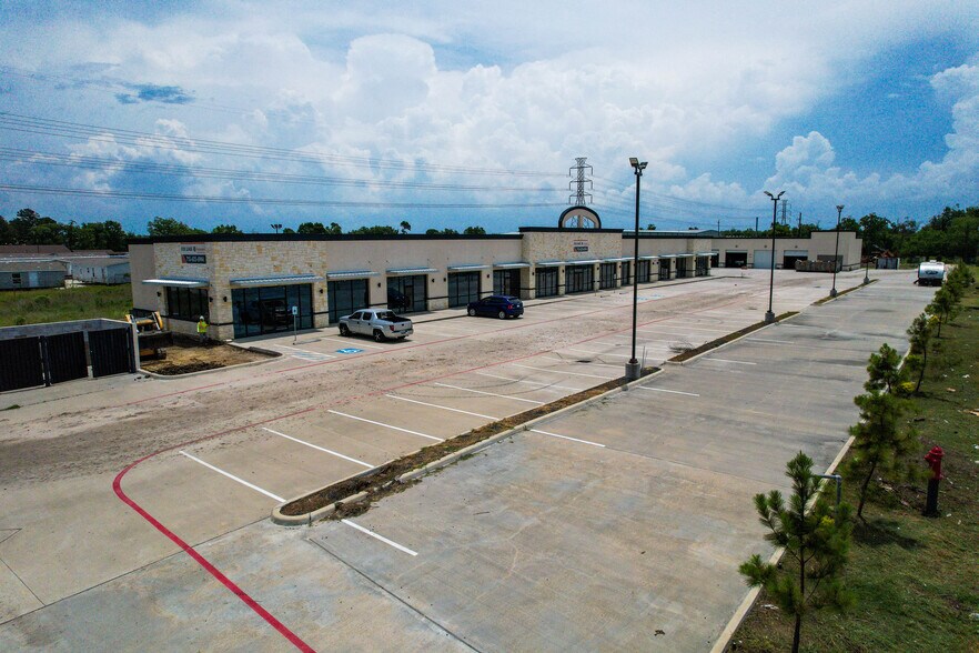 1130 Aldine Bender Rd, Houston, TX à louer - Photo de l’immeuble – Image 2 sur 4