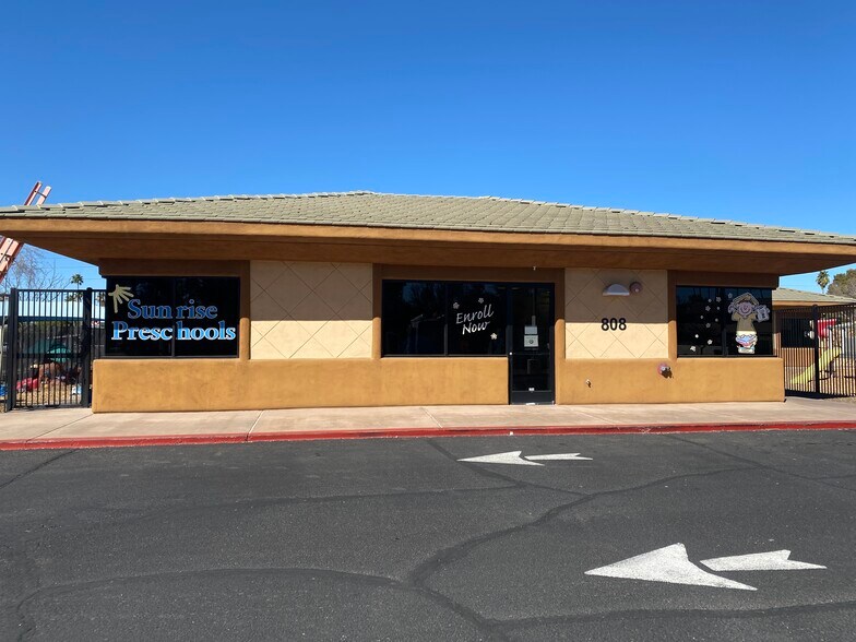808 E Minton Dr, Tempe, AZ à vendre - Photo de l’immeuble – Image 2 sur 4